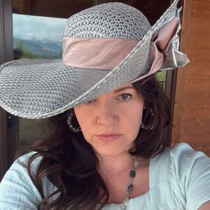 Vintage Whittal & Javits Silver Metallic Open Weave Mesh Large Tricorn Derby Hat